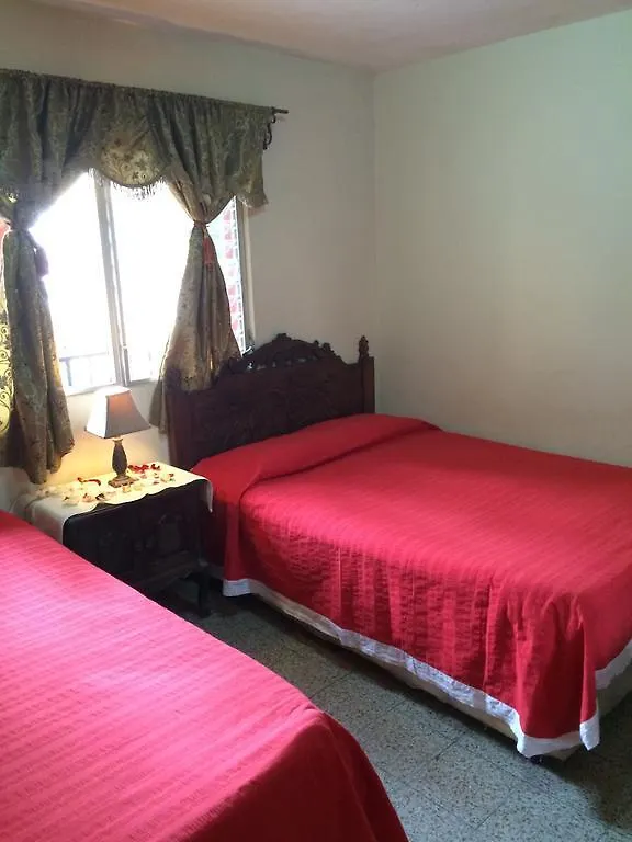 Hotel Las Rosas Antigua Guest house